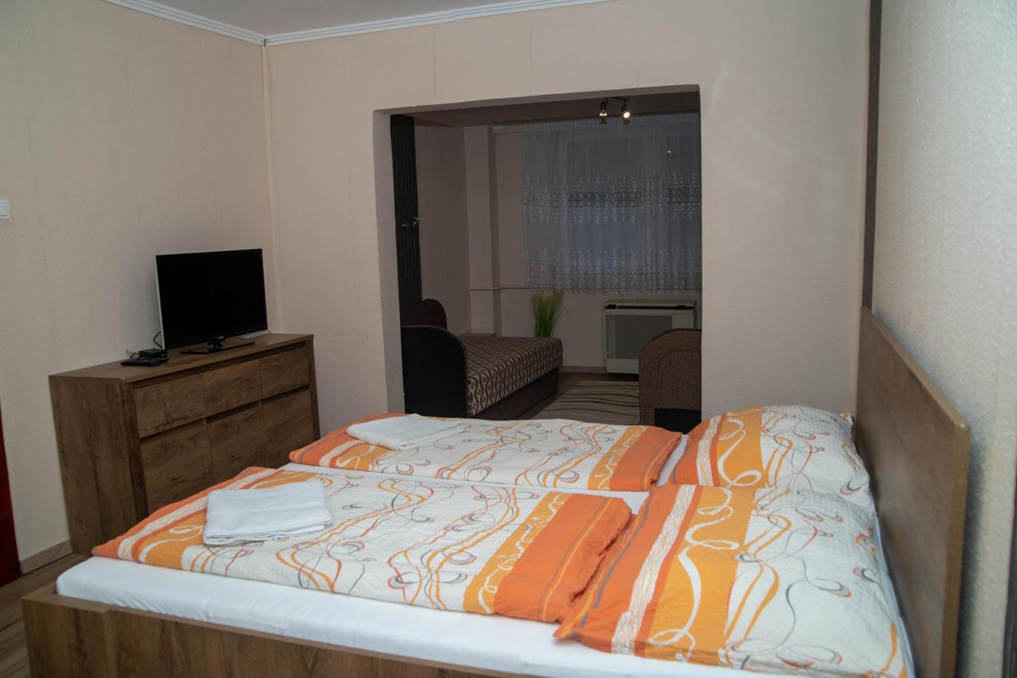 Boroka Vendeghaz Turkeve Hotel Exterior photo