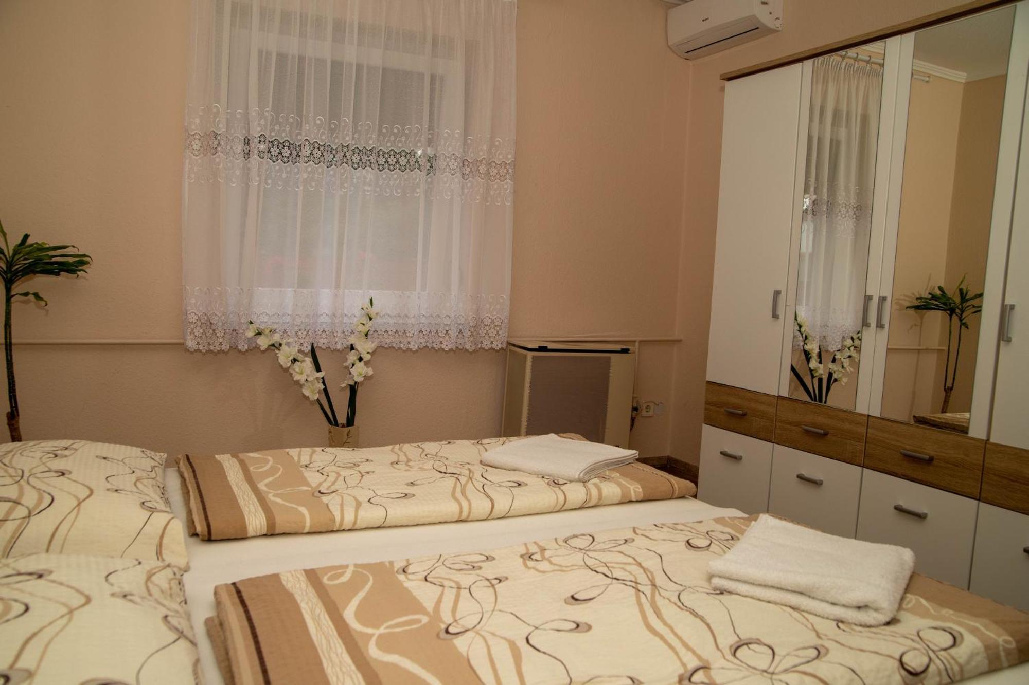Boroka Vendeghaz Turkeve Hotel Exterior photo