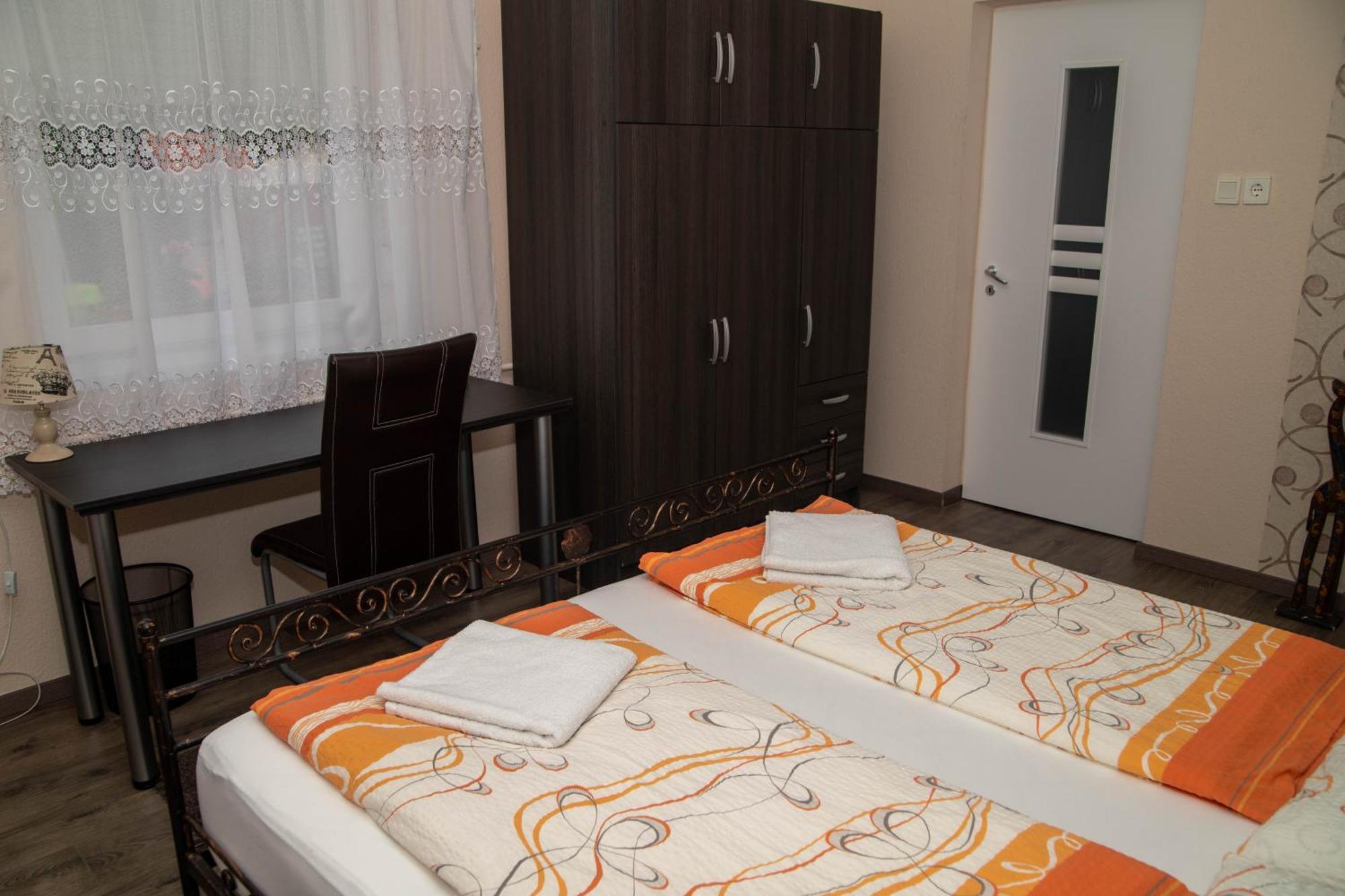 Boroka Vendeghaz Turkeve Hotel Exterior photo